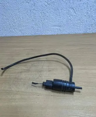 Mercedes-Benz C W203 Windscreen/windshield washer pump 2218690121 D9110