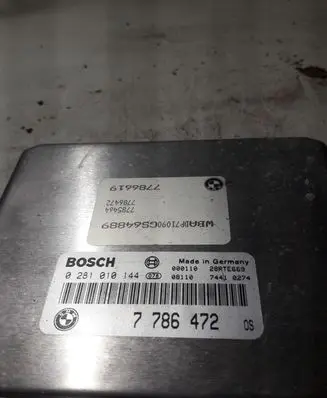 BMW 5 E39 Engine control unit/module 7786472 0281010144