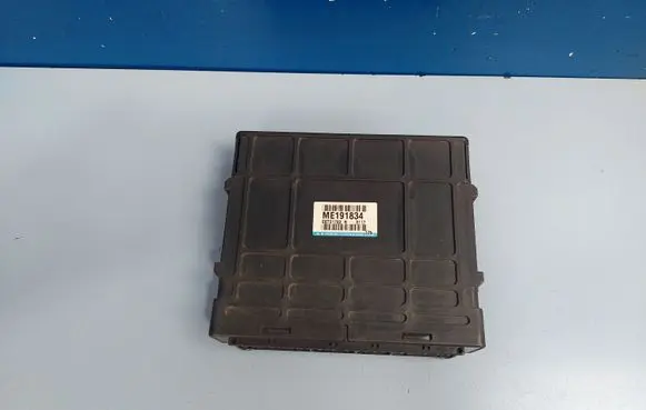 Mitsubishi Pajero Engine control unit/module ME191834 E6T01782H