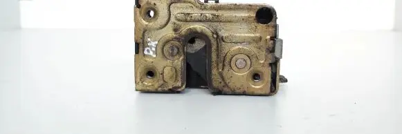 Opel Movano A Front door lock