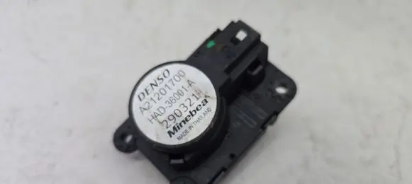 Dacia Sandero III Air flap motor/actuator A21201700