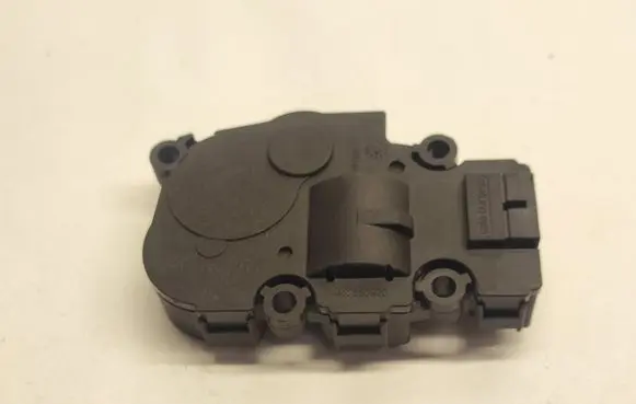 Mercedes-Benz CLA C117 X117 W117 Intake manifold valve actuator/motor CZ1139301710