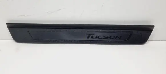 Hyundai Tucson TL Front sill trim cover 85873D7000