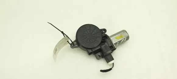 Mazda 3 II Front door window regulator motor D01G5958X