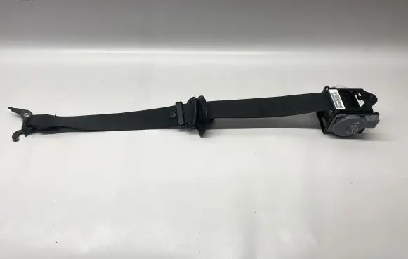 BMW X3 F25 Front seatbelt 7258432 3052985