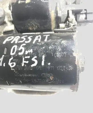Volkswagen PASSAT B6 Starter motor 0001120406 02T911023P