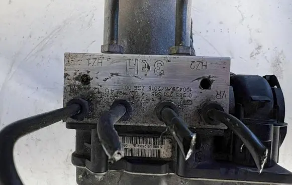 Mercedes-Benz Sprinter W906 ABS Pump 0265251365 A0074314612