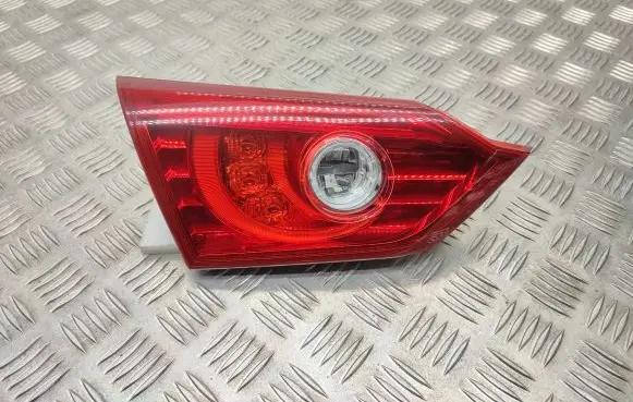 Infiniti Q50 Tailgate rear/tail lights