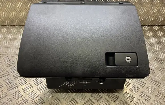 Volkswagen PASSAT B6 Glove box 3C1857114