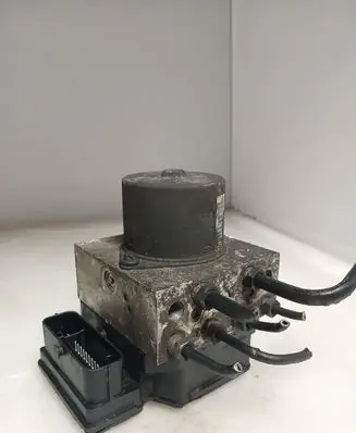 Ford Mondeo MK IV ABS Pump 8G912C405AB 54085037A 16565704