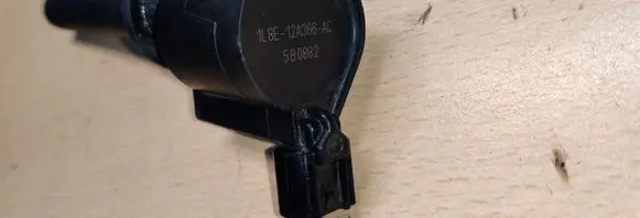 Ford Maverick High voltage ignition coil 1L8E12A366AC 5B0882