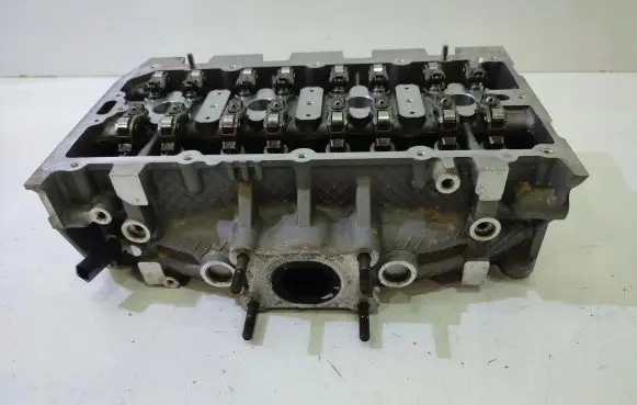 Volkswagen Golf VII Engine head 