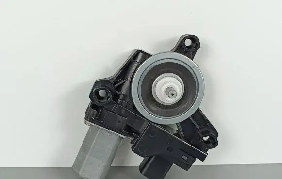 Jeep Grand Cherokee WL Front door window regulator motor C81027101