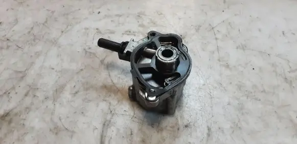 Mercedes-Benz GLK (X204) Vacuum pump