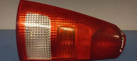 Ford Focus Rear/tail lights XS4X13N004