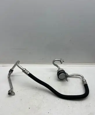 Renault Captur II Air conditioning (A/C) pipe/hose 924901423R