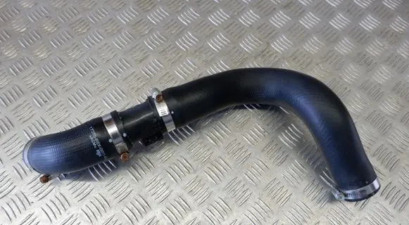 Intercooler hose/pipe