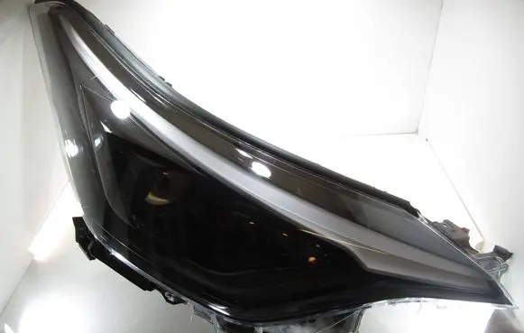 Toyota C-HR I Headlight/headlamp 81110YP28100 22437578022R 0709202222
