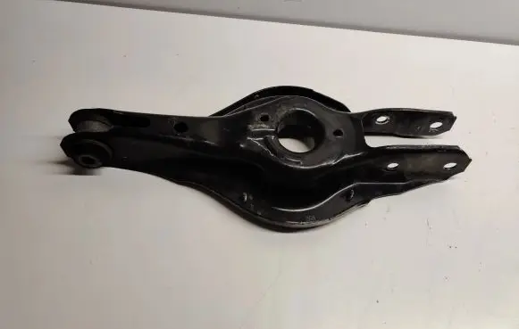 BMW 2 F22 F23 Rear upper control arm/wishbone 6867540
