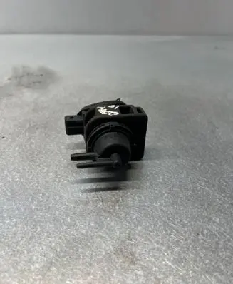 Nissan Qashqai+2 Turbo solenoid valve EV521