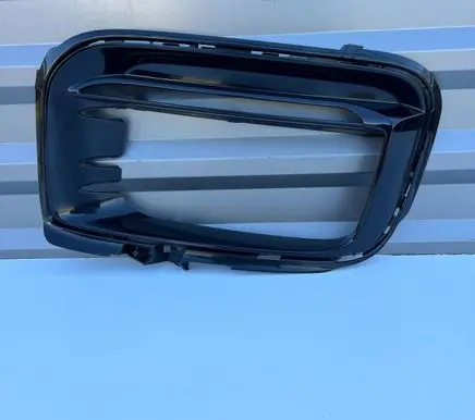 Porsche Cayenne (9Y0 9Y3) Front bumper lower grill 9Y0807795B