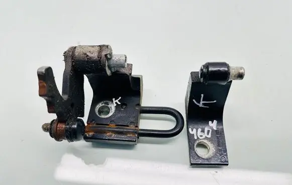 Front door hinge set