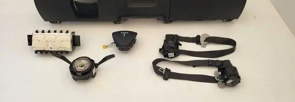 Tesla Model Y Airbag set with panel 1493803C1B 1077824CNF 641046811D