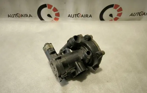 Volkswagen Golf VII Water pump 06L121012