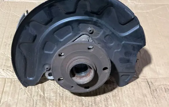 Volkswagen Touran III Front wheel hub 5Q0407257A