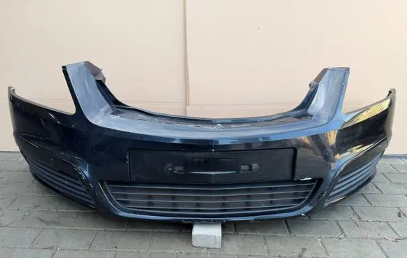Opel Zafira B Front bumper 13124959