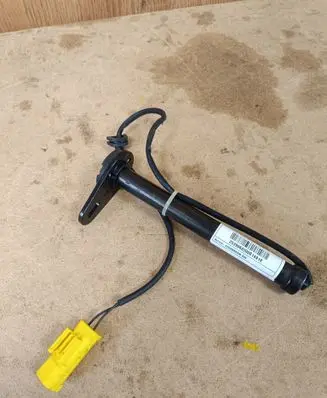 Mercedes-Benz GLC C253 Bonnet Pedestrian Airbag Actuator A2539060300