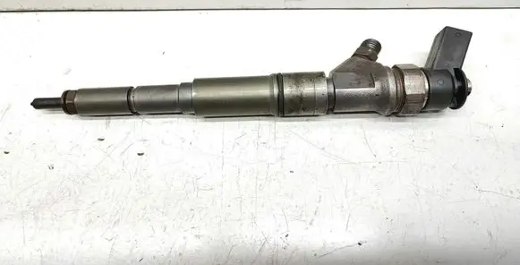 BMW 3 E92 E93 Fuel injector 0445110209 7794435