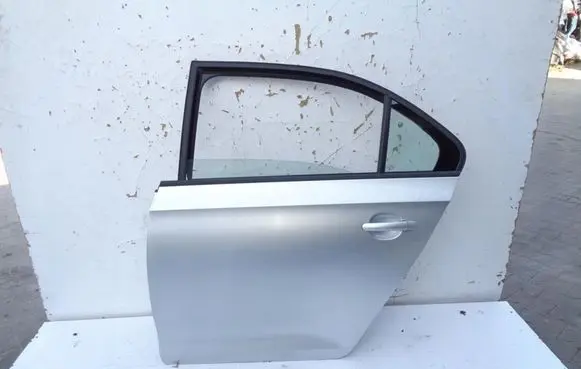 Seat Toledo IV (NH) Rear door