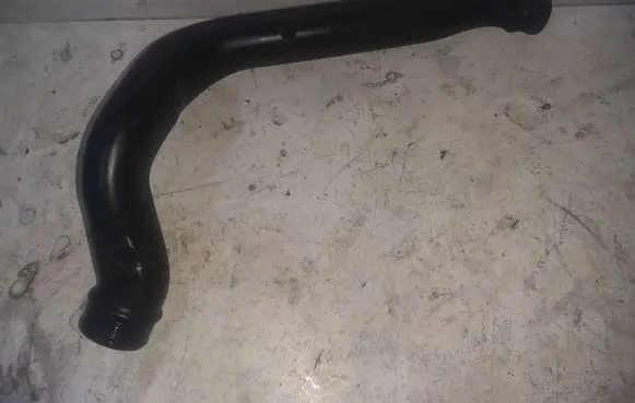 Volvo XC90 Engine coolant pipe/hose 30647918