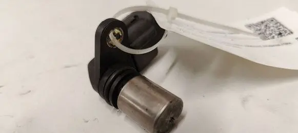 Mazda 6 Crankshaft position sensor RF5C18230 0296001300