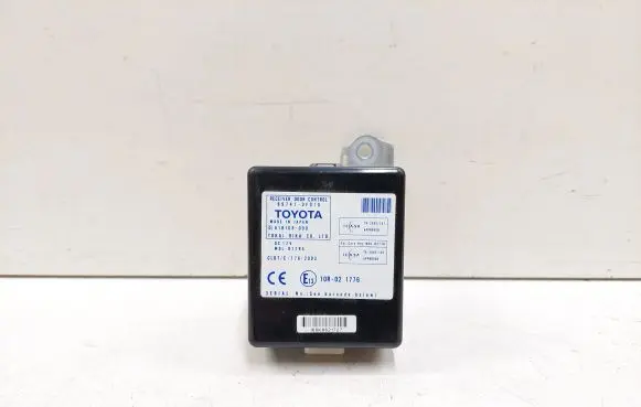 Toyota Corolla Verso E121 Door control unit/module 897410F010 61B168000 10R021776