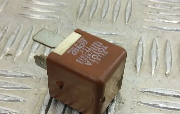 Lexus GS 300 350 430 450H Other relay 9098702016