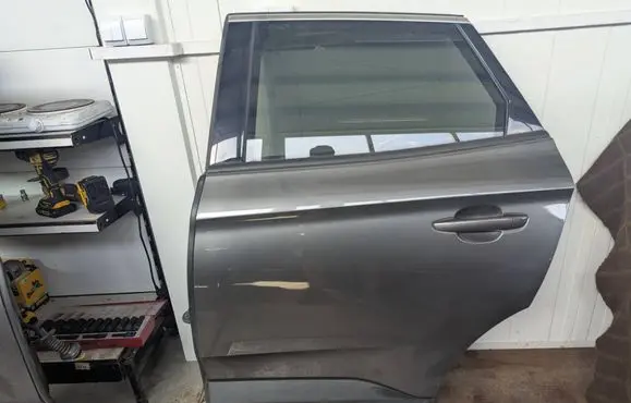 Rear door