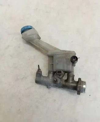 Nissan Primera Master brake cylinder 22486579