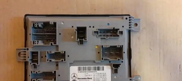 Mercedes-Benz E W213 SAM control unit A2139003208
