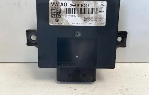 Volkswagen PASSAT CC Power management control unit 3AA919041