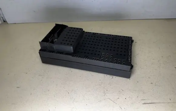 Volvo S60 Comfort/convenience module 8645410 8645411 01W125