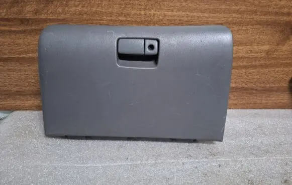 Subaru Legacy Glove box 98990001