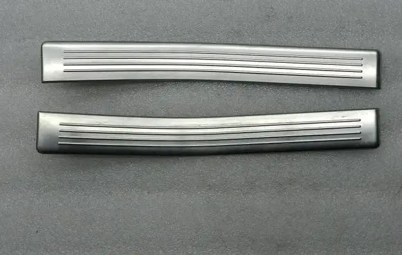 Mercedes-Benz E W212 Rear sill trim cover A2126861236