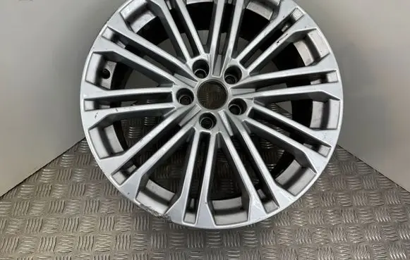 Audi A5 R18 alloy rim 8W0601025EE