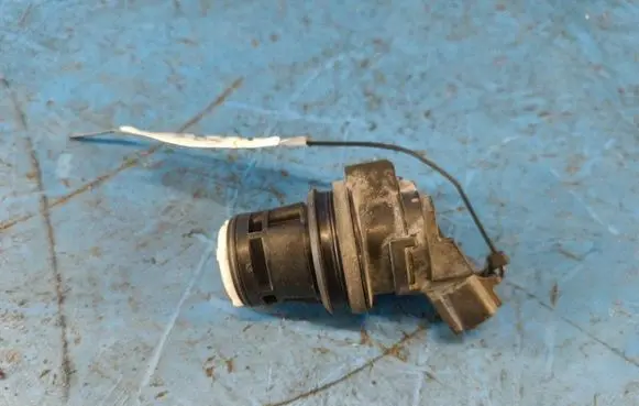 Toyota Prius (XW30) Windscreen/windshield washer pump 8533021010