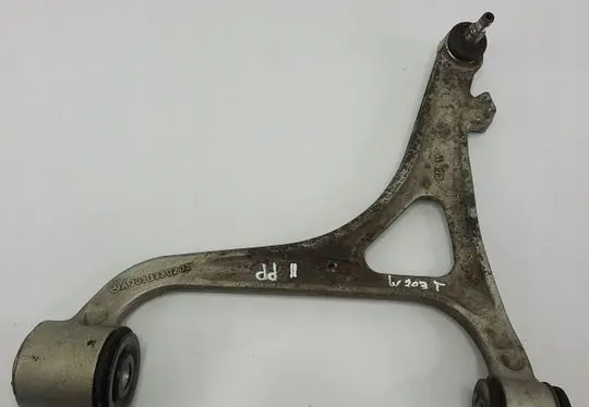 Mercedes-Benz C W203 Front lower control arm/wishbone A2033330202