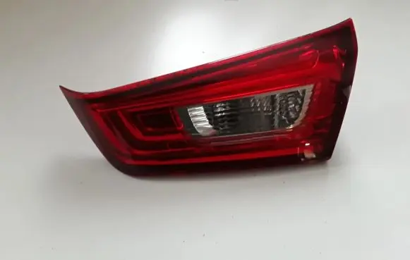 Mitsubishi ASX Tailgate rear/tail lights P9373