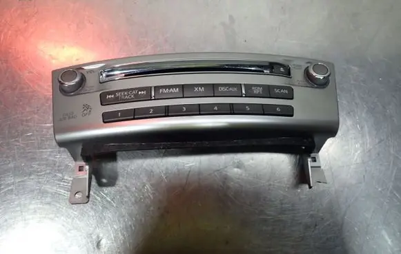 Infiniti M Head unit multimedia control 25391-1MA0A