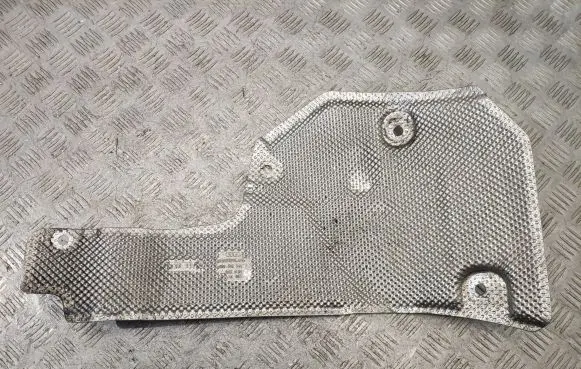 Audi A8 S8 D4 4H Heat shield in engine bay 4H0825642C
